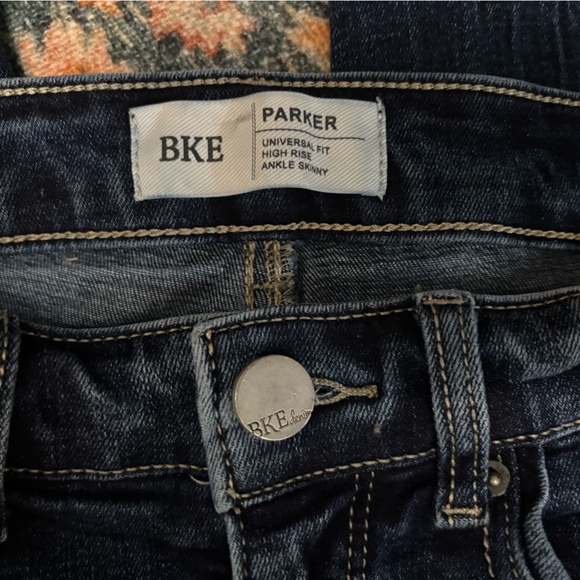 BKE Parker Buckle Jeans - Picture 4 of 5